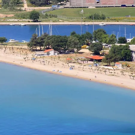 With Wifi - 6772 Apartment